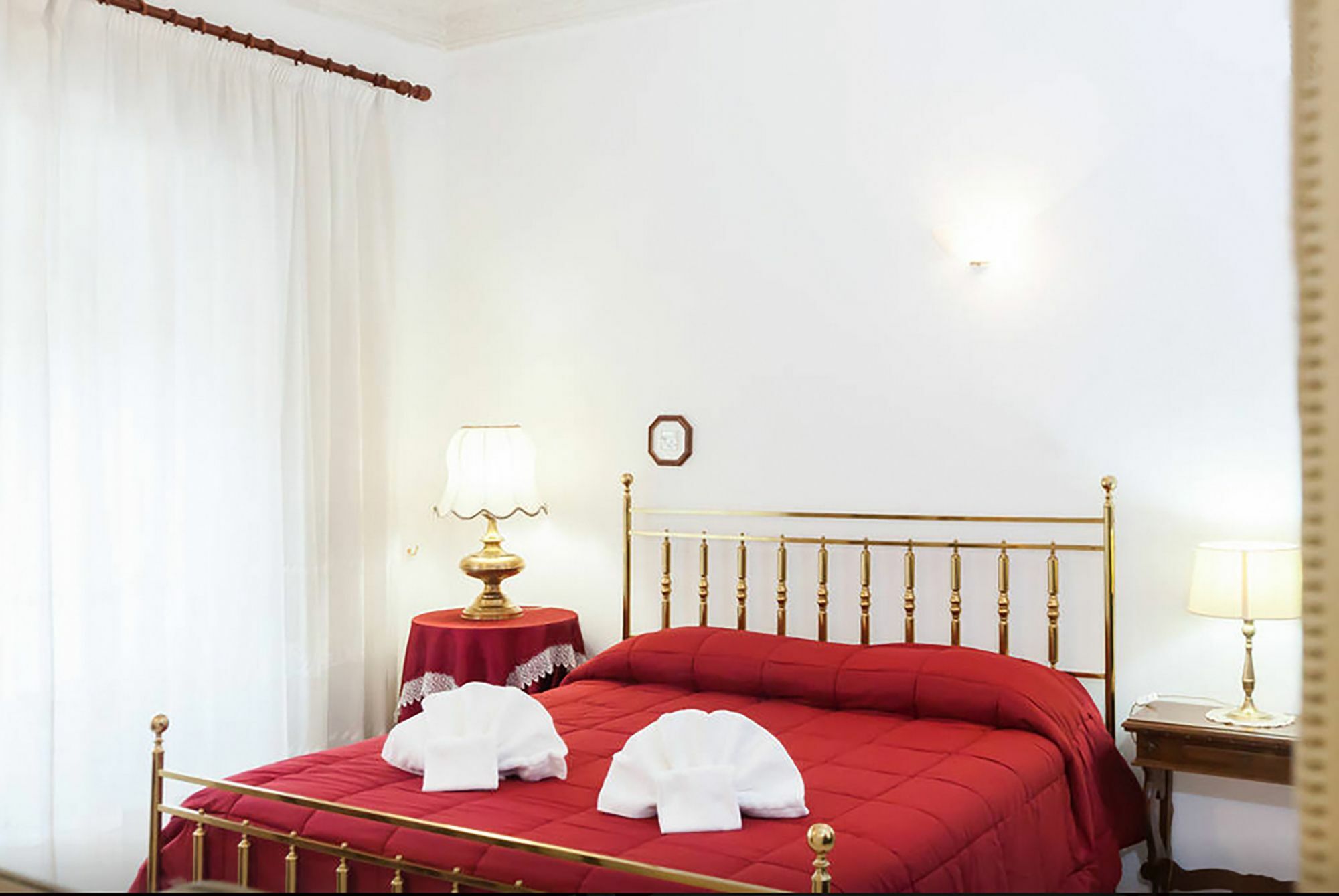 Caterina One O One - Embassy Apartment Roma Esterno foto
